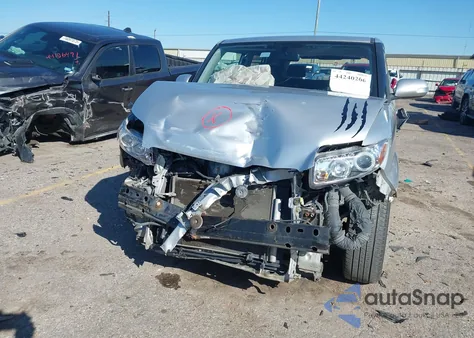 2010 Scion Xb z USA, uszkodzony, nr VIN JTLZE4FE4A1102873